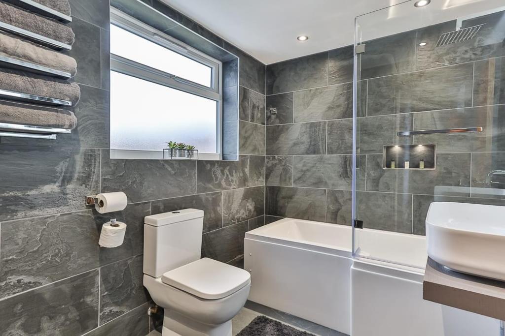 Luxury Spacious Pad With Games Room Sheffield Zewnętrze zdjęcie
